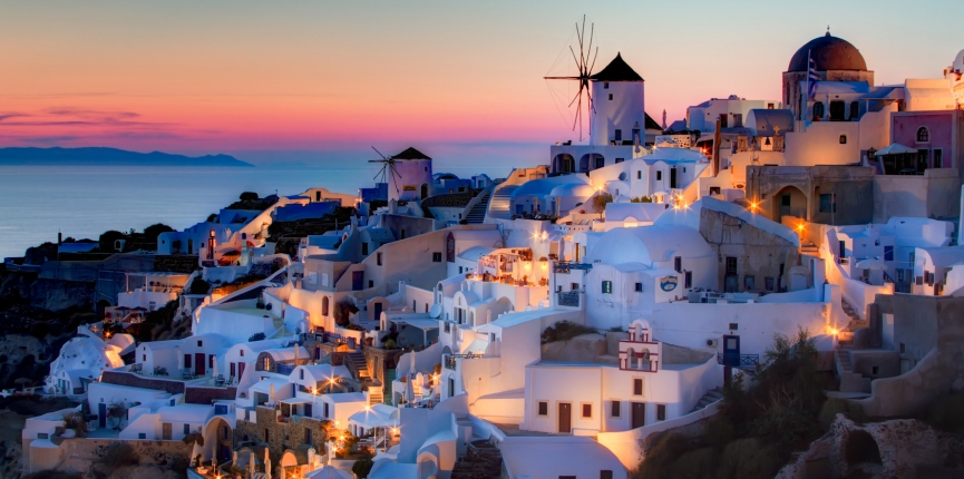 Conheça ilhas na Grécia a bordo de um veleiro!